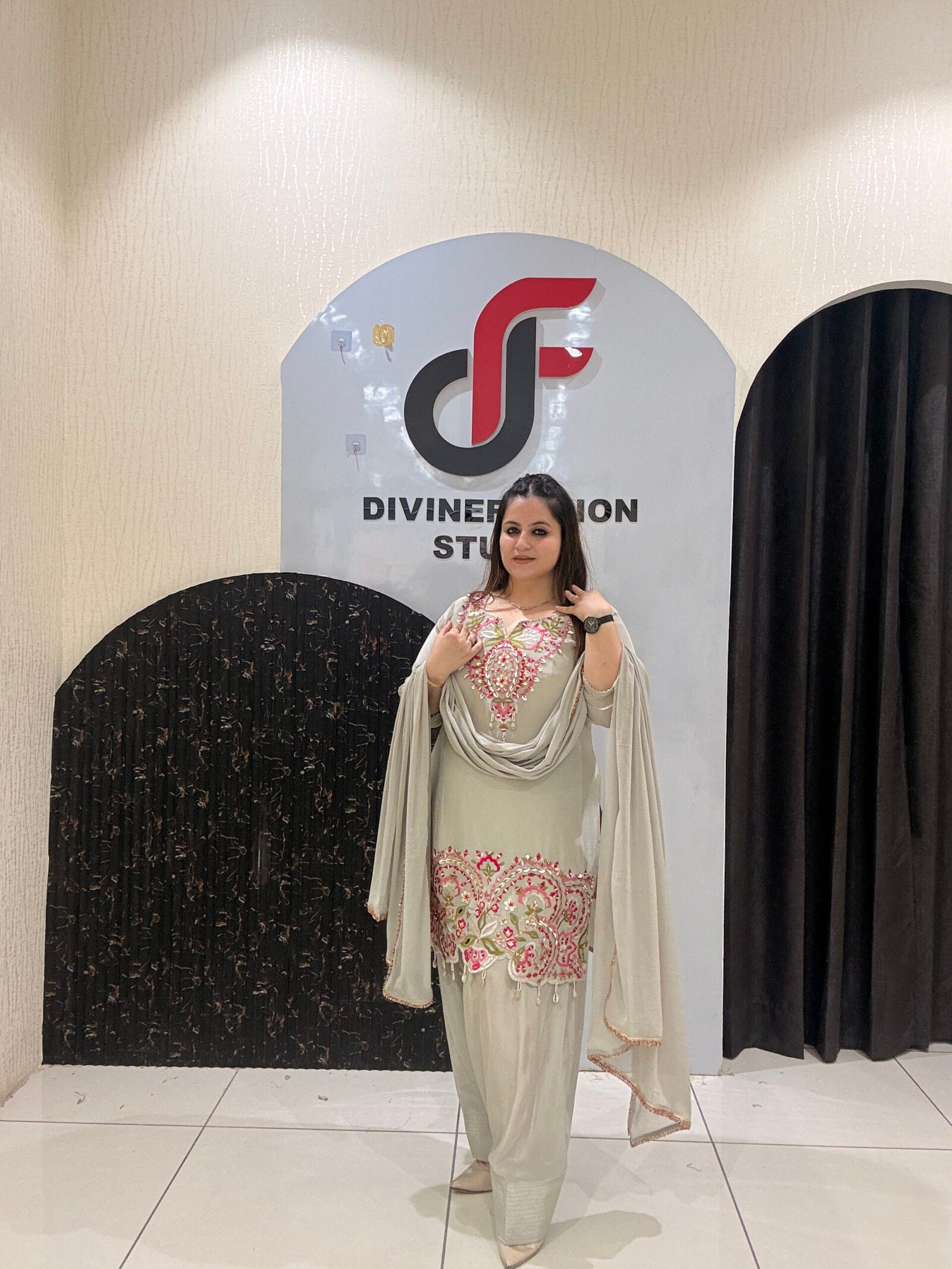 Ivory Pure Crepe Appliqué Embroidered Suit Set