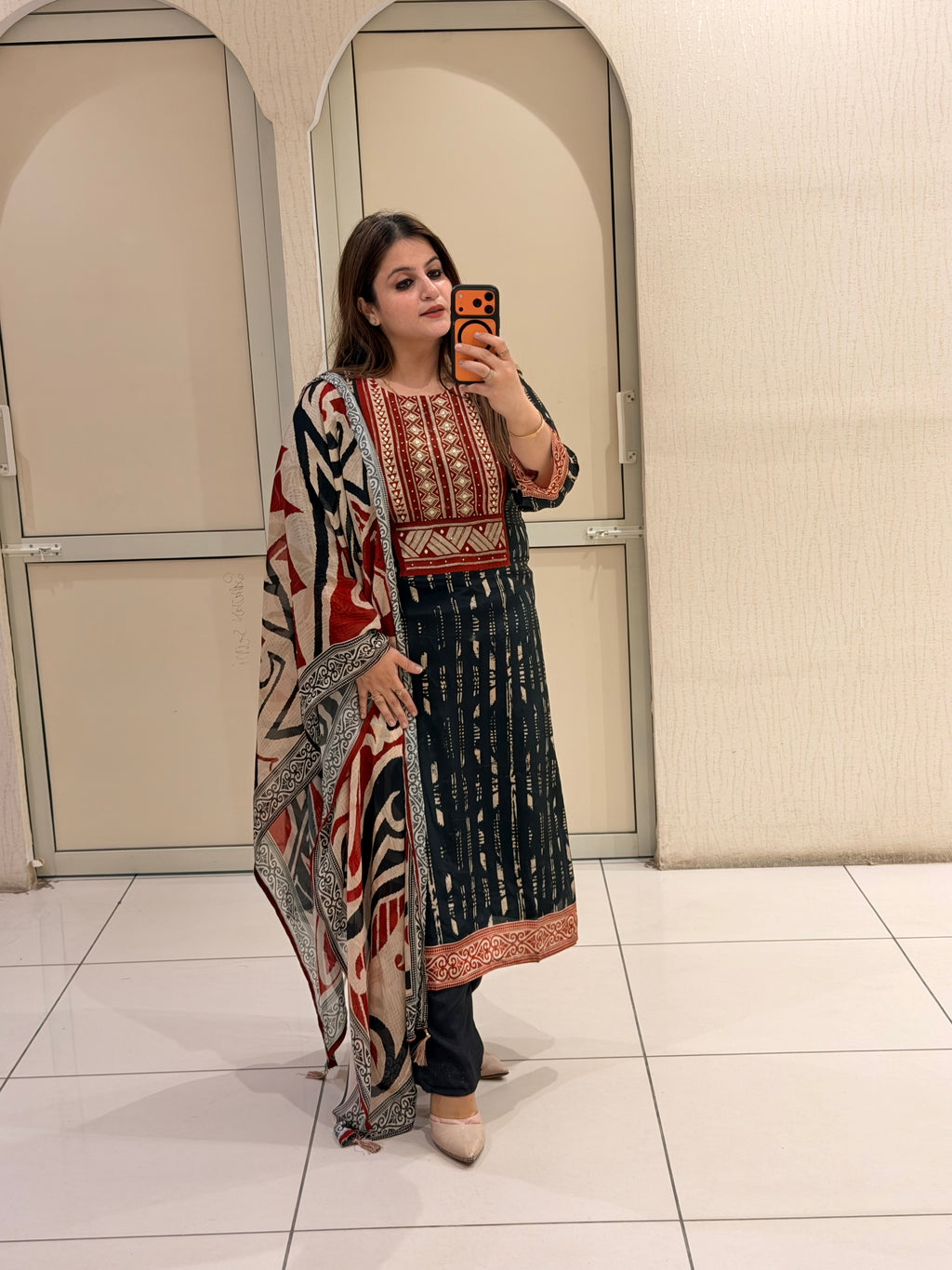 Multicolor Printed Crepe Suit Set (M–XXL)