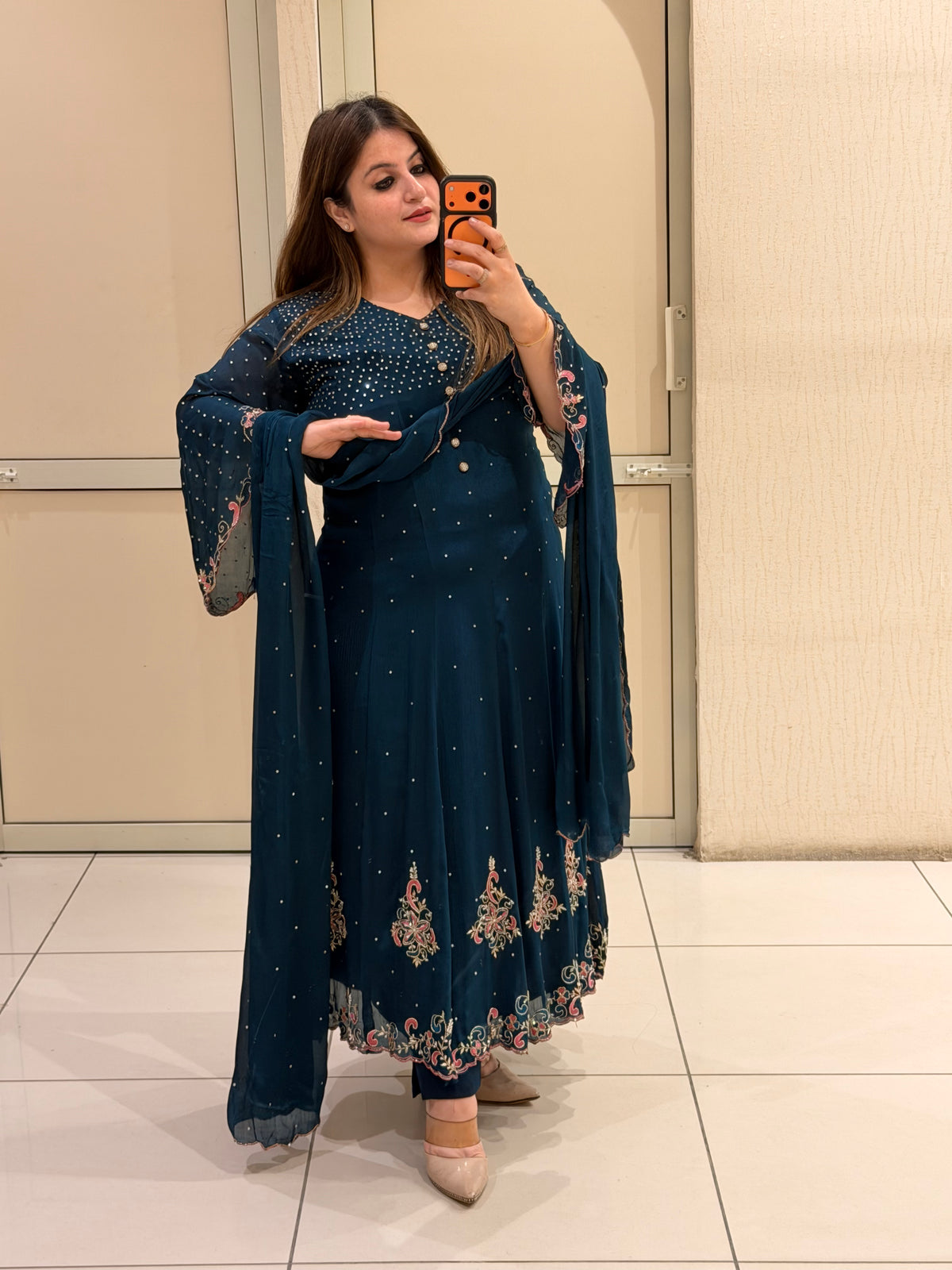 Navy Chinon Embroidered Suit Set (M–3XL)