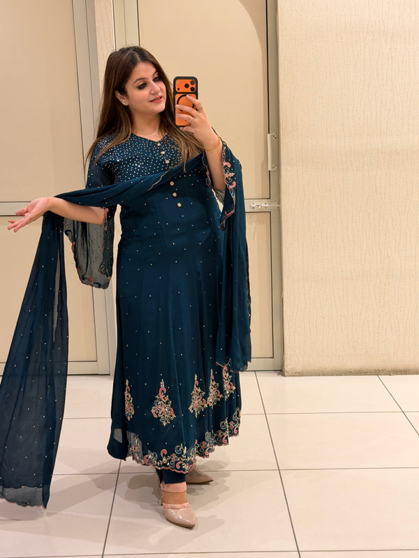 Navy Chinon Embroidered Suit Set (M–3XL)