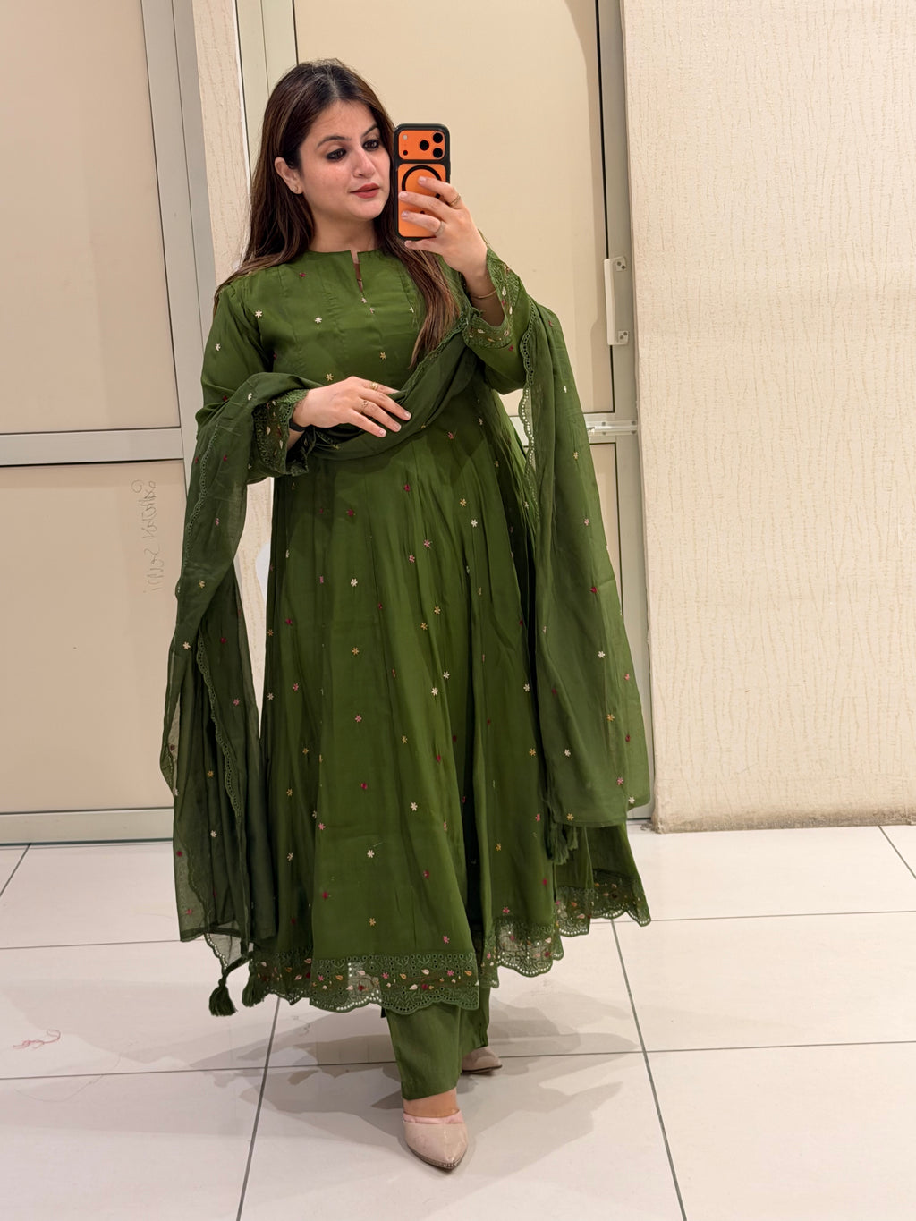 Olive Green Embroidered Suit Set (M–XXL)
