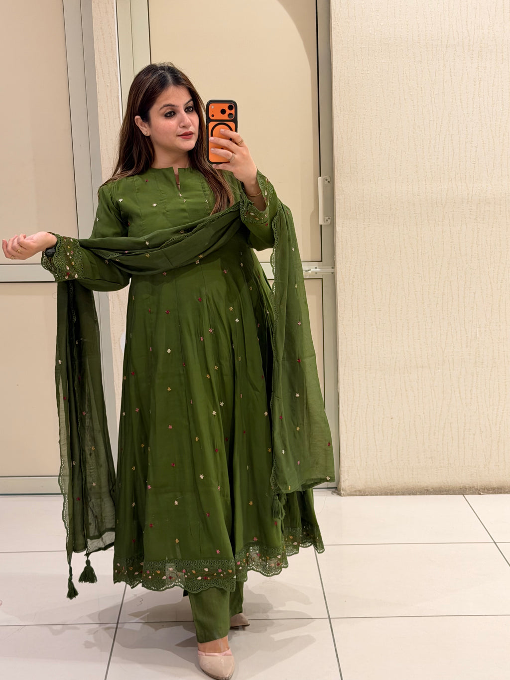 Olive Green Embroidered Suit Set (M–XXL)