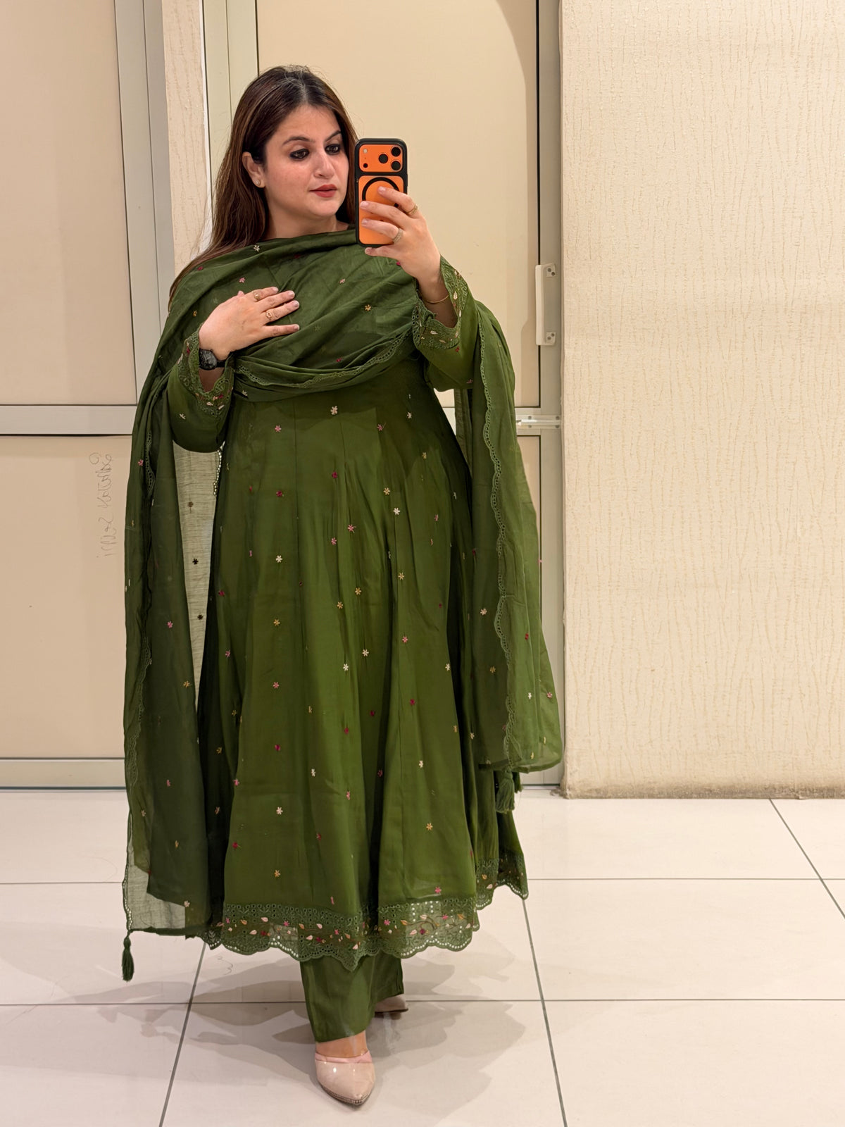 Olive Green Embroidered Suit Set (M–XXL)