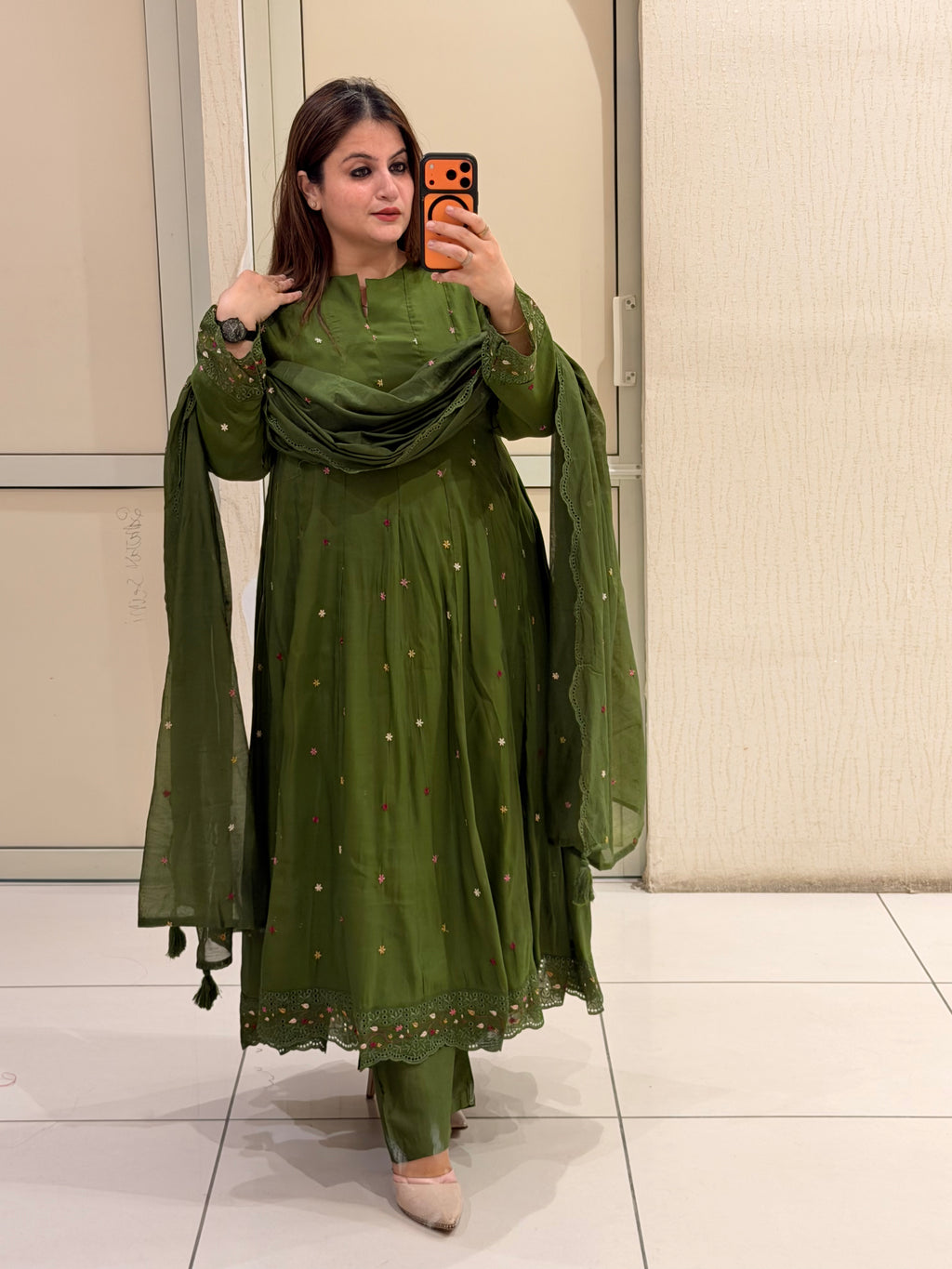 Olive Green Embroidered Suit Set (M–XXL)