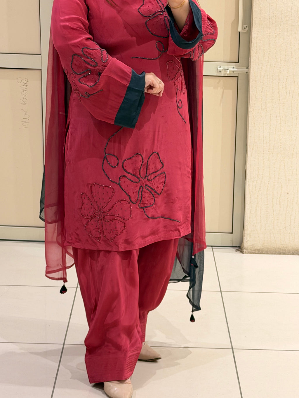 Pink Crepe Farsi Embroidered Suit (Free Size till XL)
