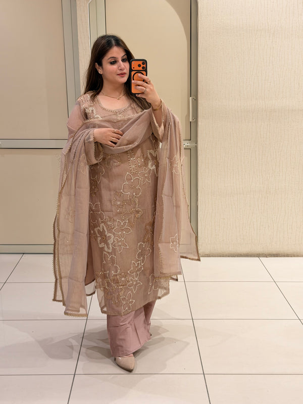 Pastel Pink Embroidered Suit Set (M–XXL)