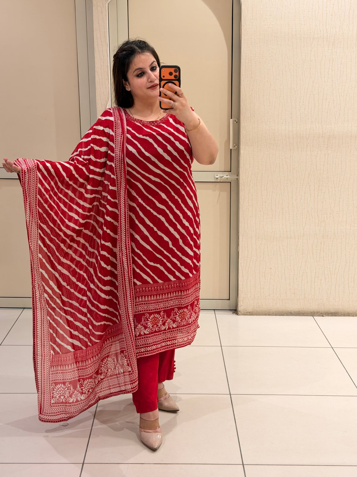 Red & White Chinon Printed Suit (M–XXL)