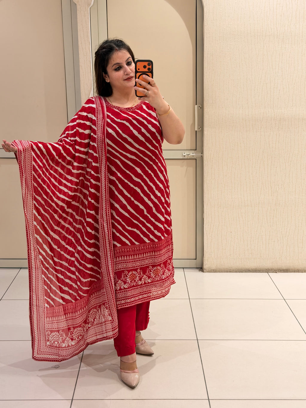 Red & White Chinon Printed Suit (M–XXL)