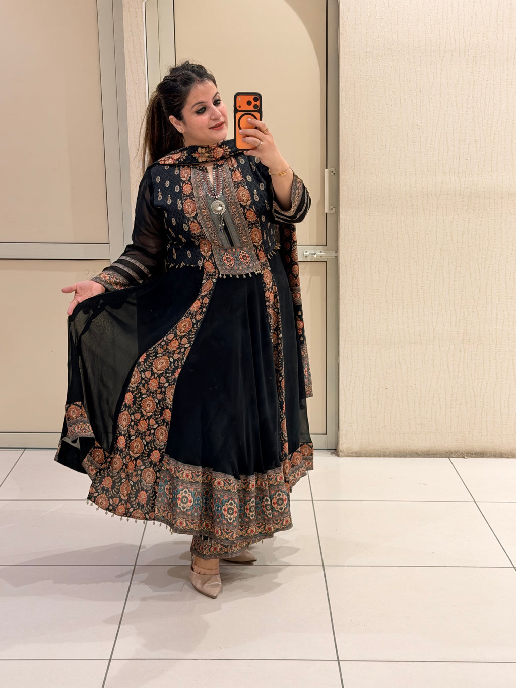 Black Pure Georgette Embroidered Suit (M–XXL)