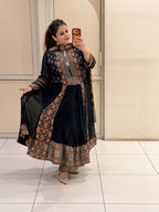 Black Pure Georgette Embroidered Suit (M–XXL)