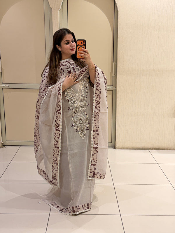 Off-White Exclusive Mul Embroidered Unstitched Suit (Premium Collection)