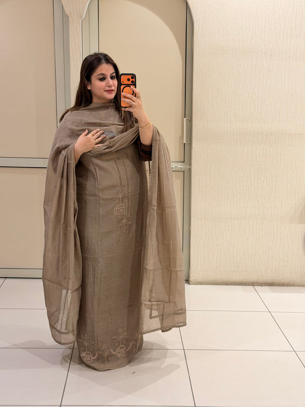 Exclusive Mul Embroidered Unstitched Suit Set (Premium Collection)