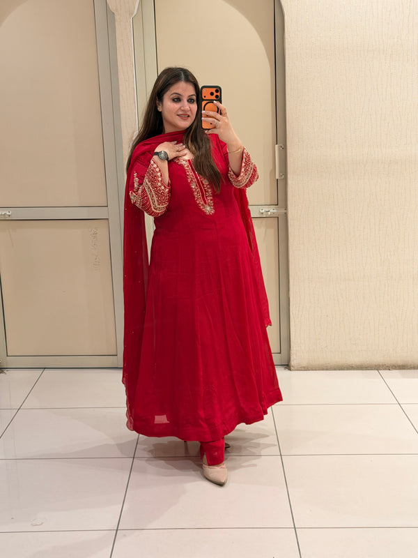 Red Embroidered Georgette Suit Set (M–3XL)