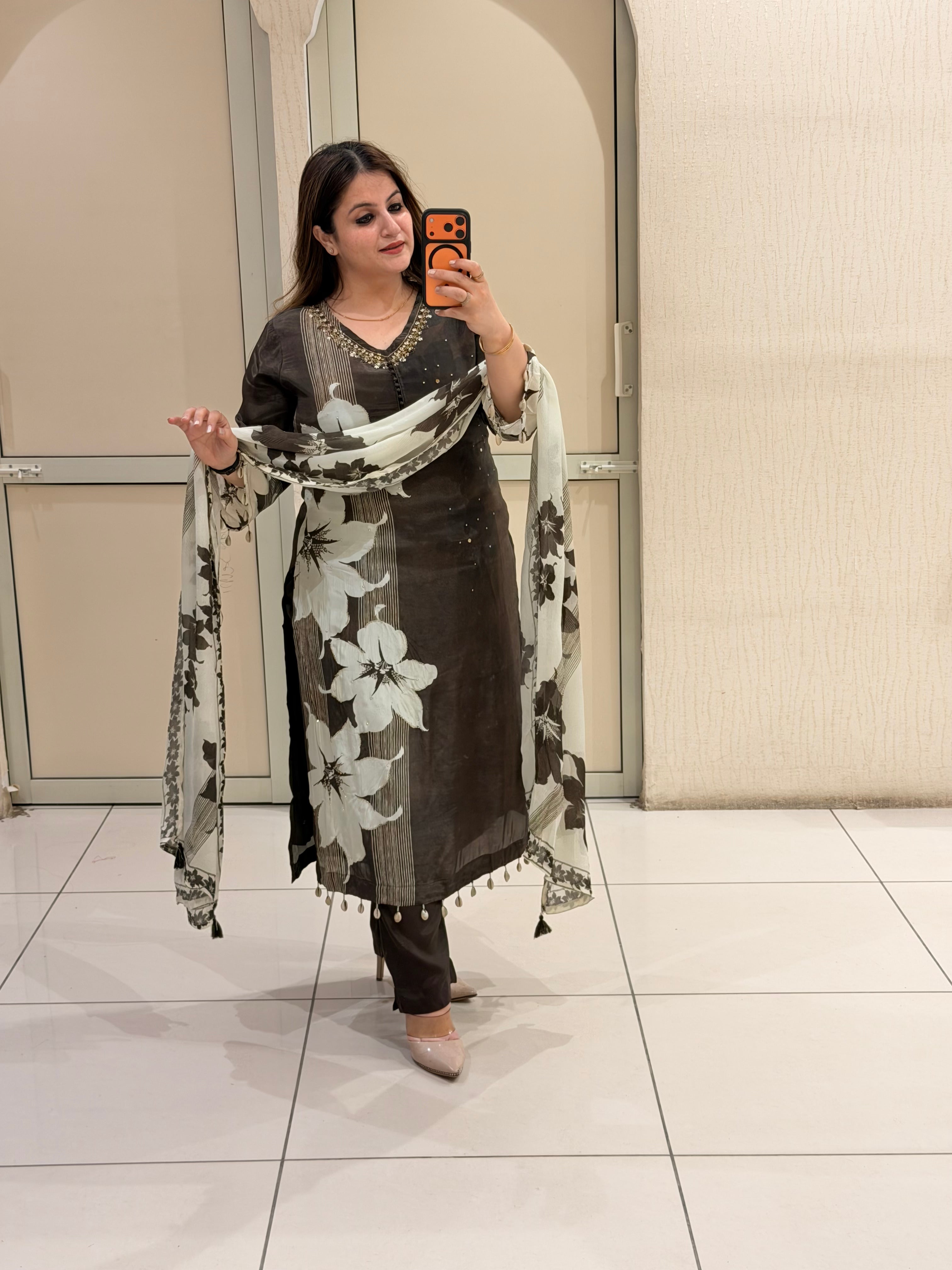 Brown Floral Crepe Suit Set (M–XXL)