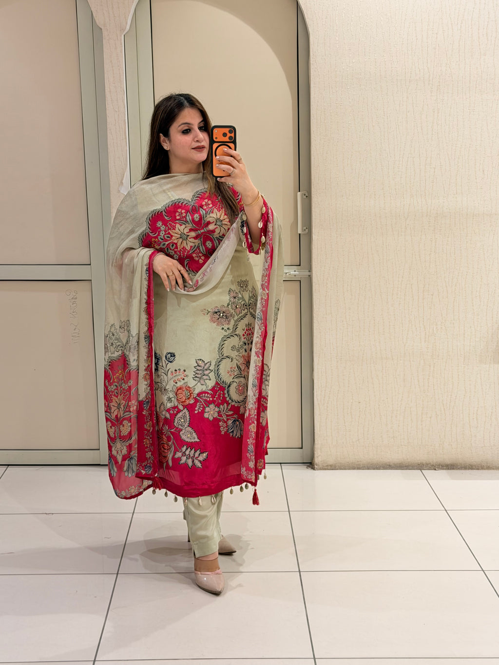 Cream & Pink Embroidered Suit Set (M–XXL)