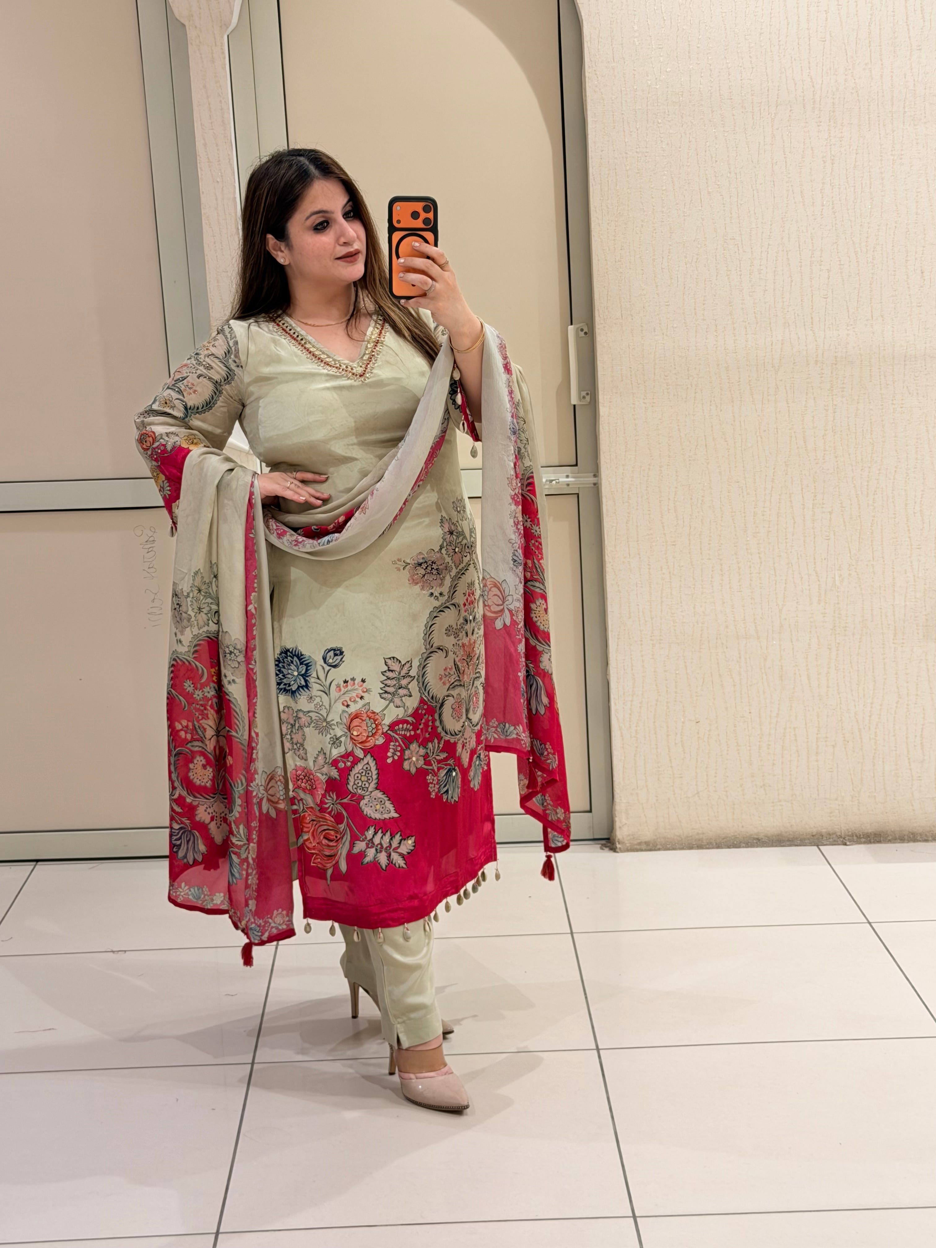 Cream & Pink Embroidered Suit Set (M–XXL)