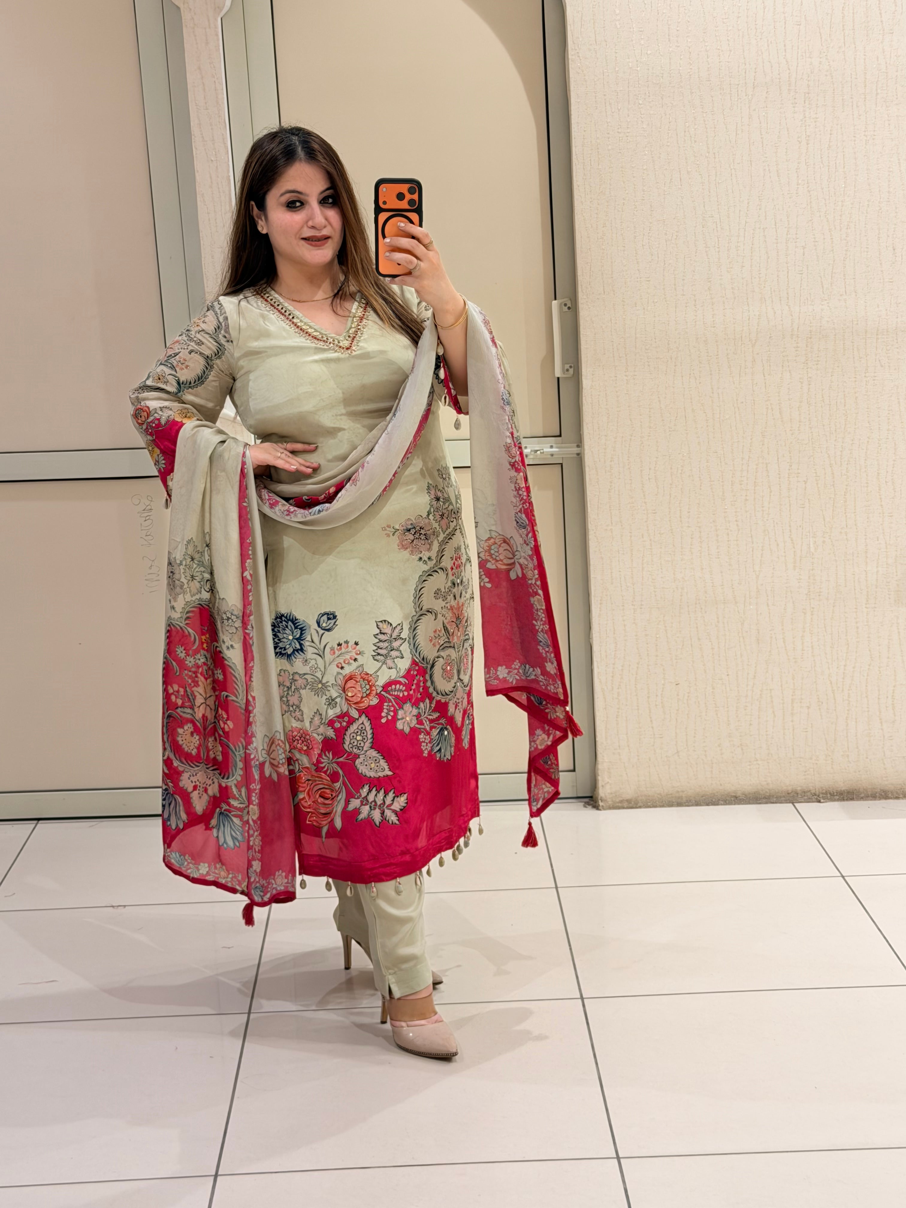 Cream & Pink Embroidered Suit Set (M–XXL)