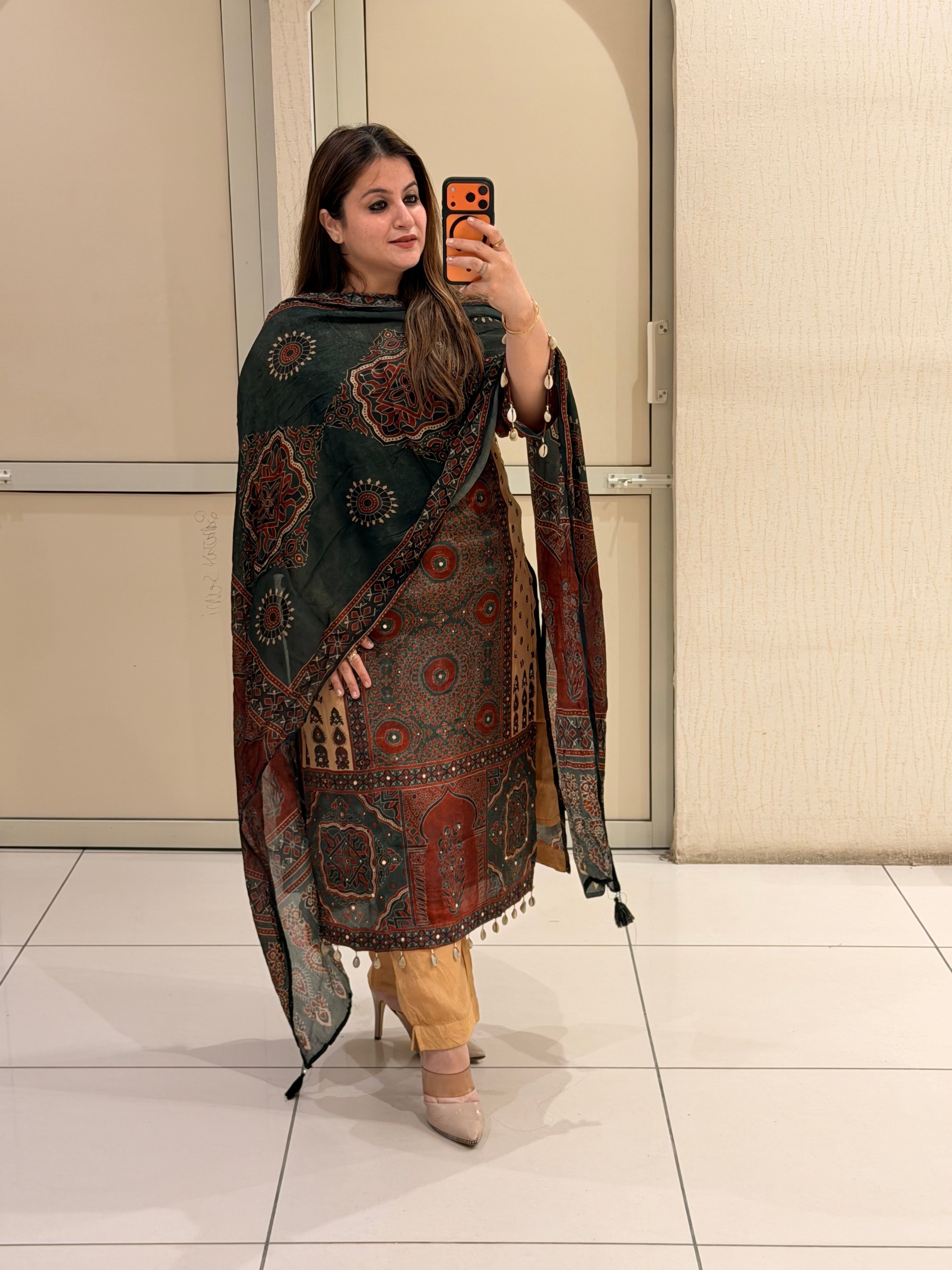 Multicolor Printed Crepe Kurta Pant Set with Designer Dupatta for Women