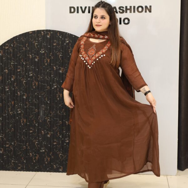 Mil Chanderi Embroidered Brown Suit Set