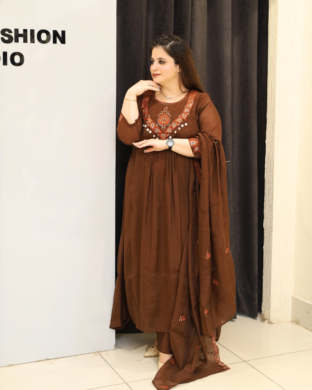 Mil Chanderi Embroidered Brown Suit Set - Image 4