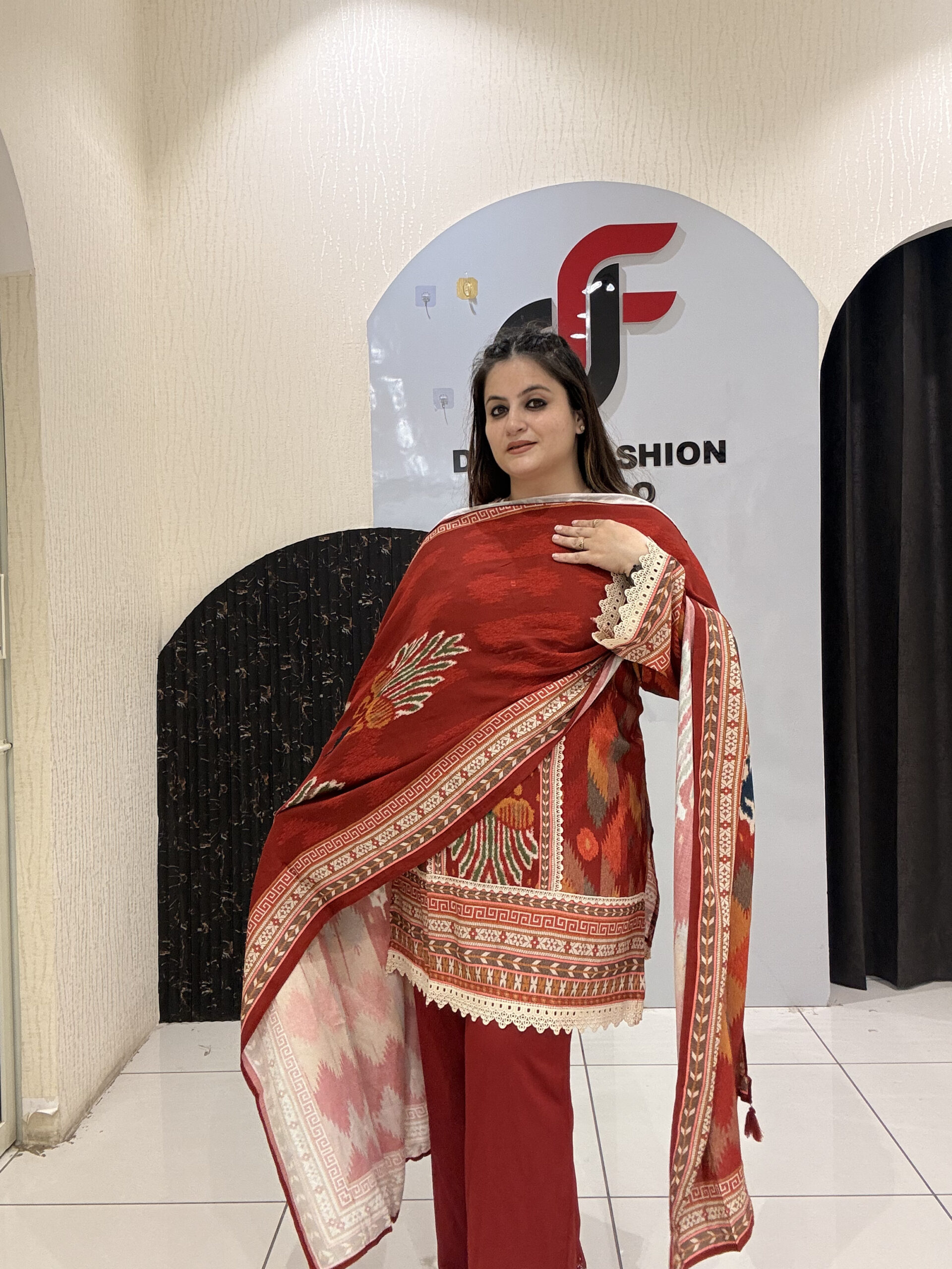 Red Cotton Embroidered Suit Set - Image 4