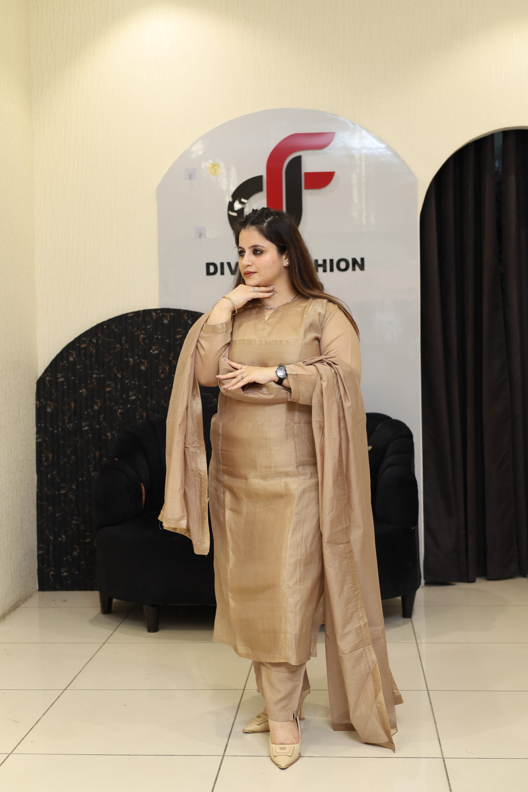 Beige Mul Chanderi Kurta Set - Image 2