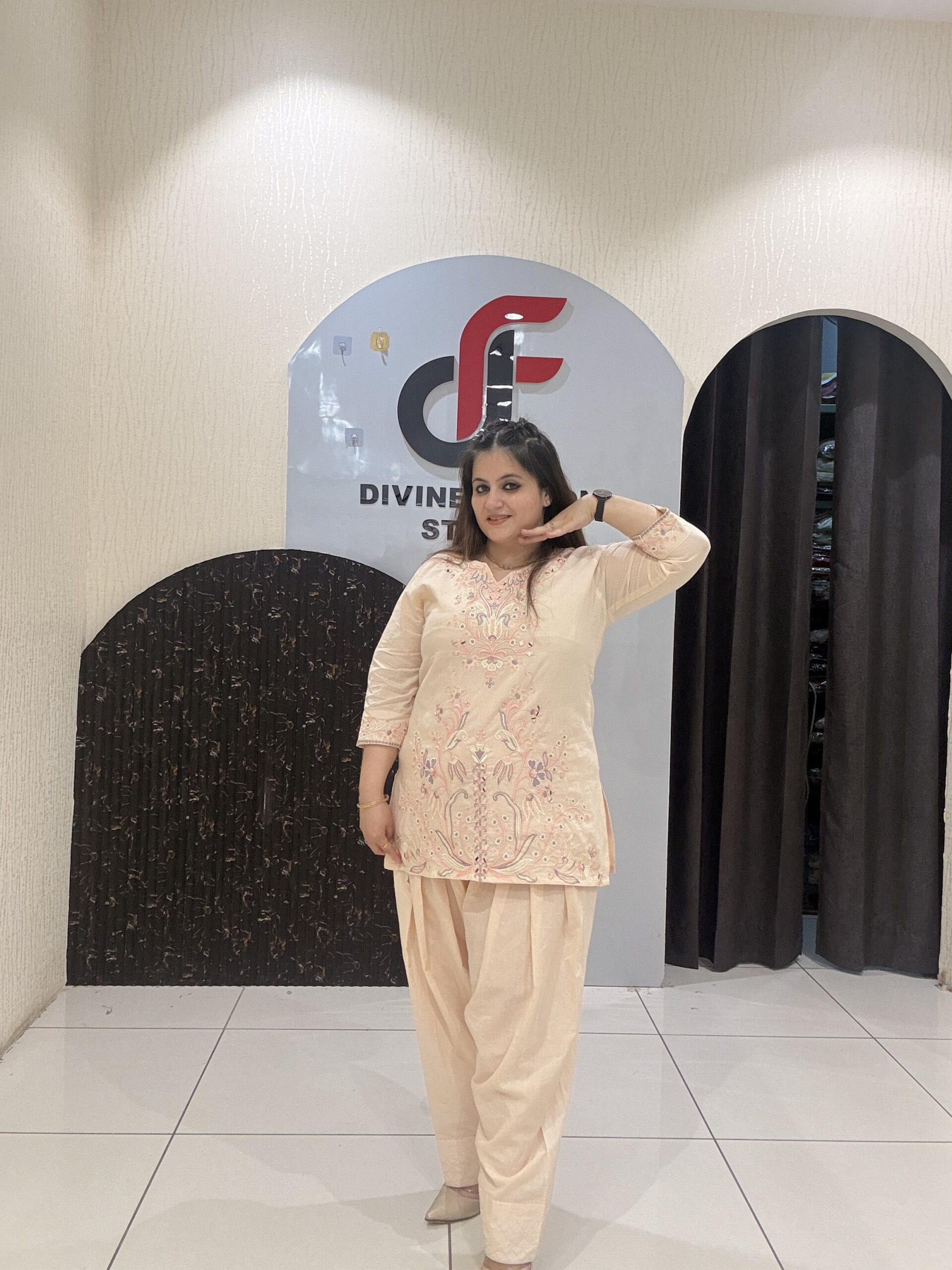Peach Pure Cotton Embroidered Farsi Salwar Suit - Image 3