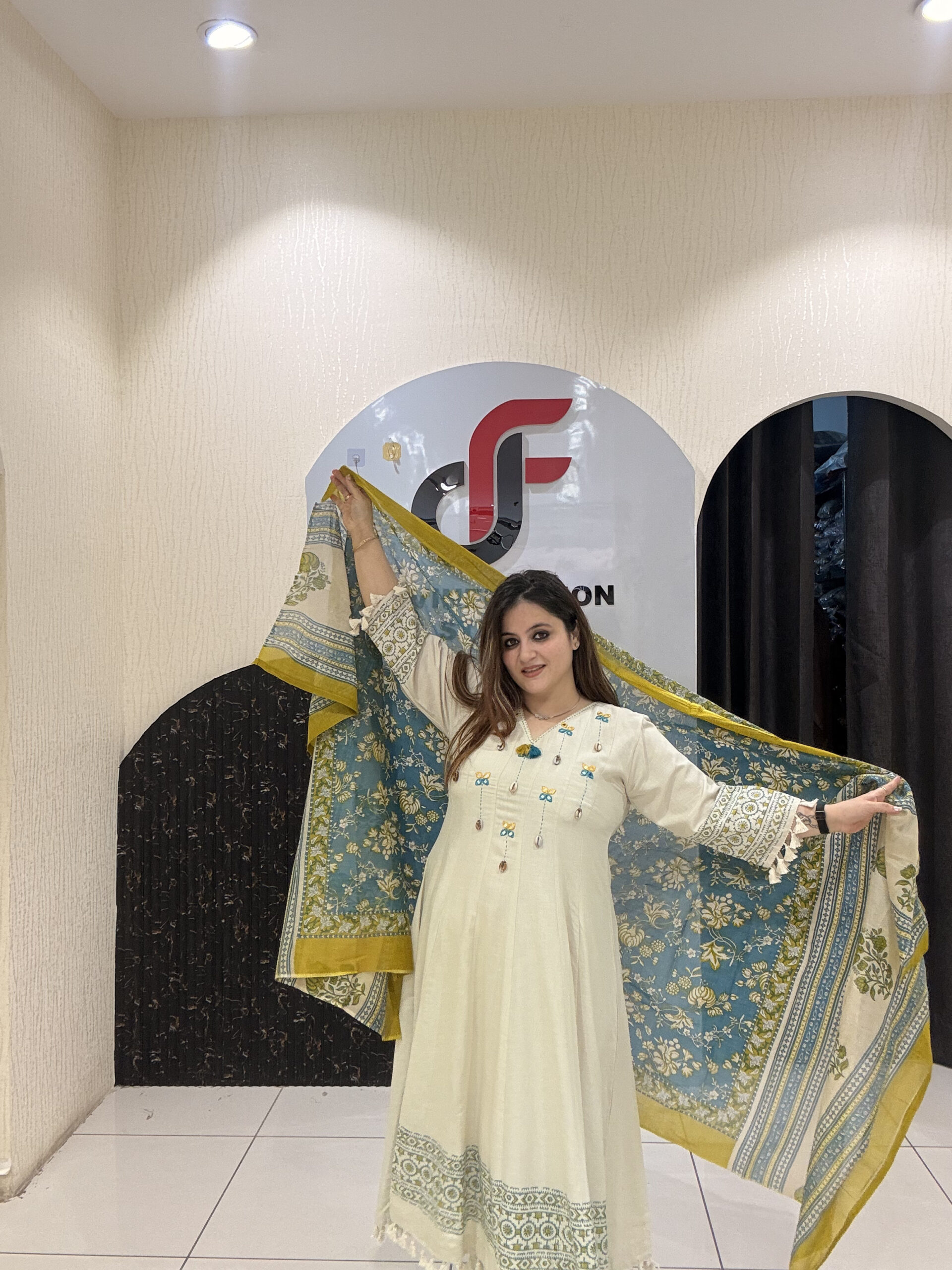 Cream Cotton Embroidered Anarkali Suit Set - Image 4