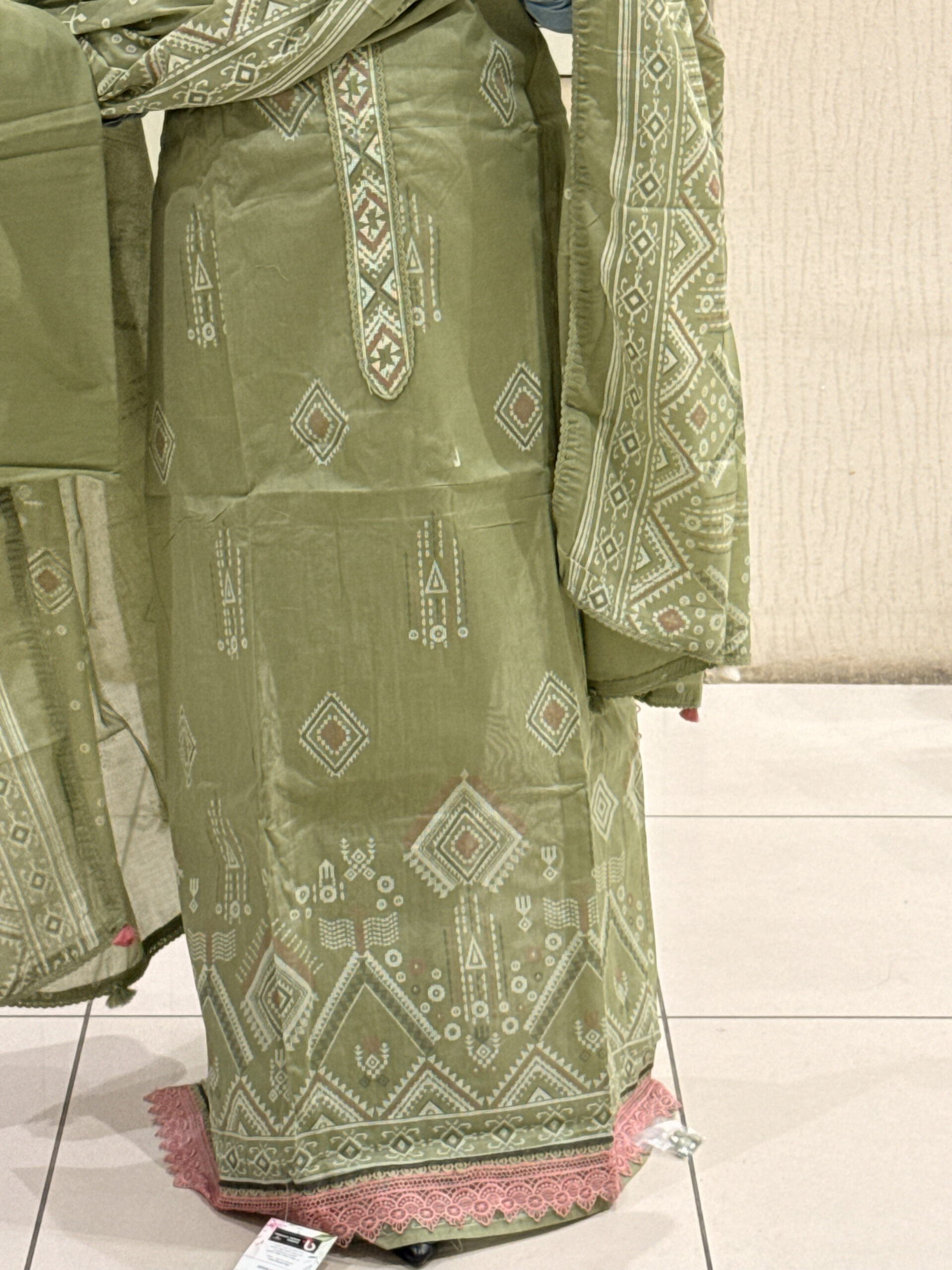Branded Unstitched Cotton Suit Set – 3 Colors - Image 2
