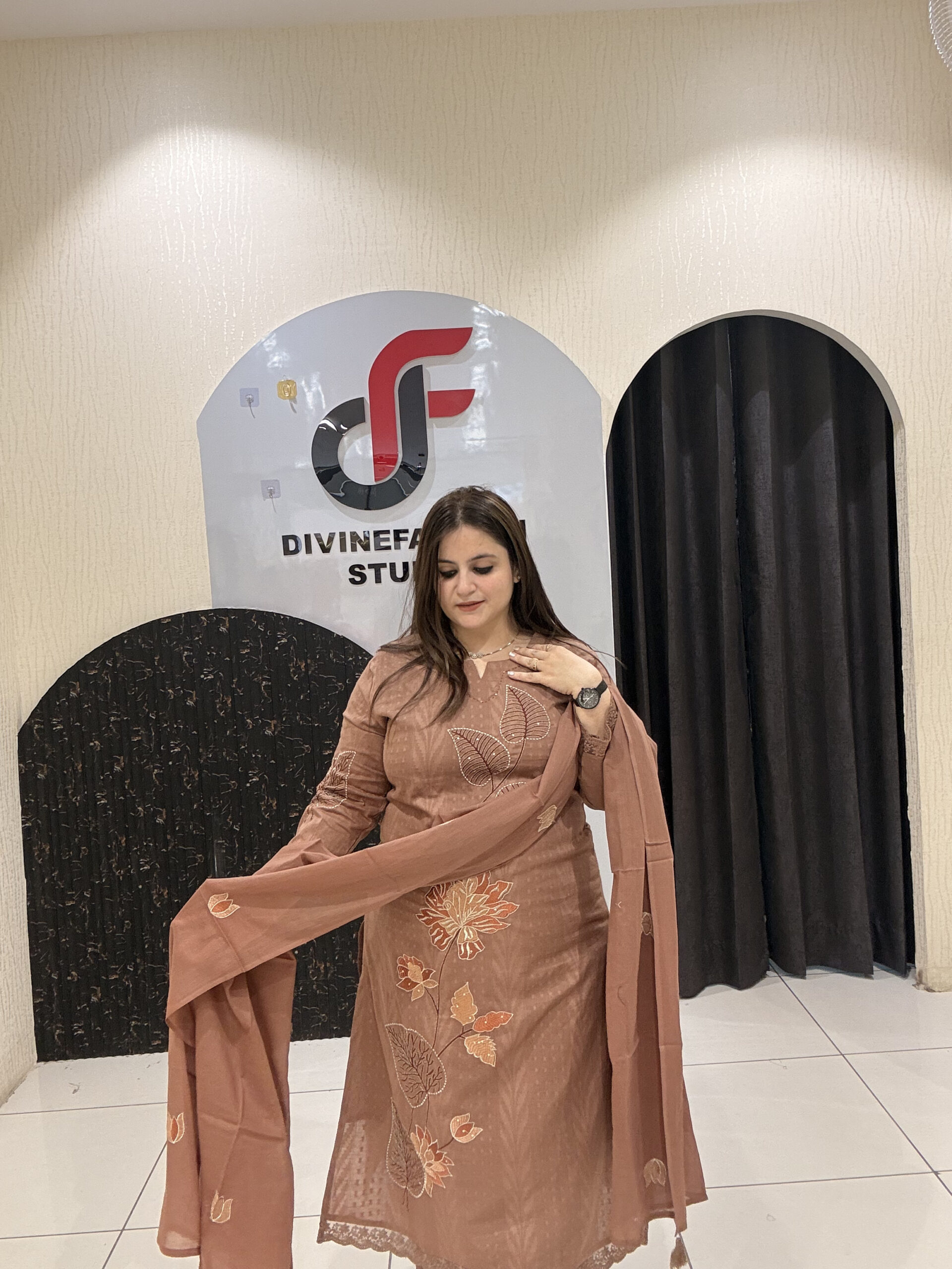 Brown Pure Cotton Thread-Embroidered Suit Set - Image 4